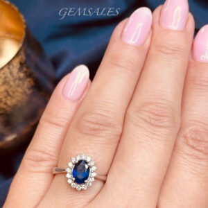 Royal Blue Sapphire Oval Ring